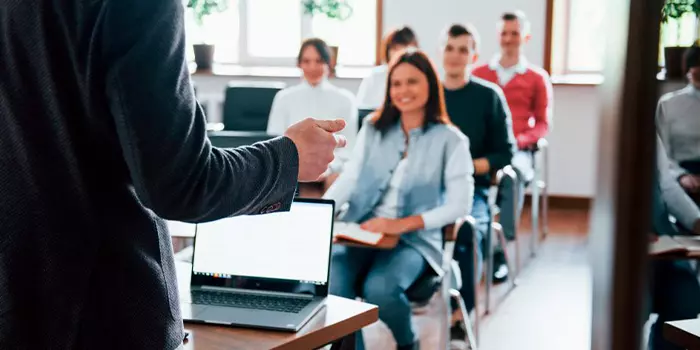 9 formas de fazer uma renda extra Aulas particulares
9 formas de fazer uma renda extra