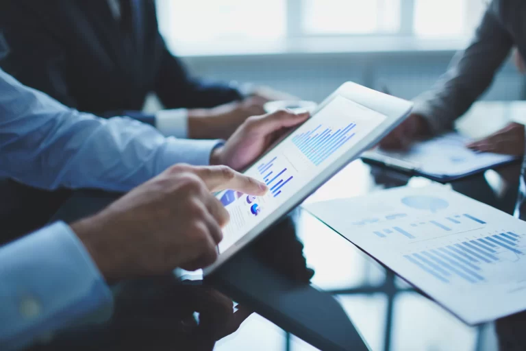 ROI: o que é retorno sobre investimento, como calcular e analisar na prática retorno sobre investimento
